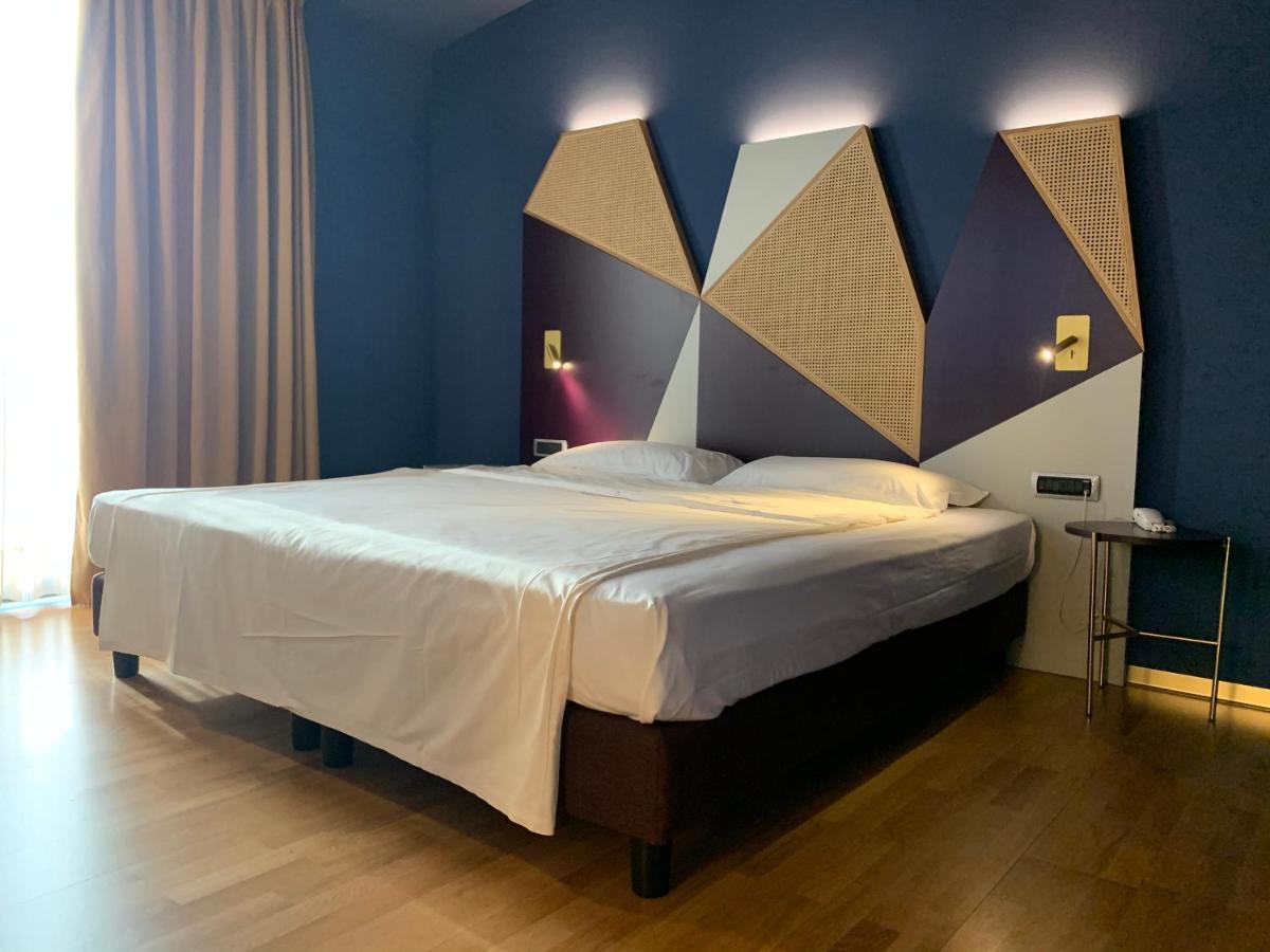 Hotel Corte Quadri Lonigo Rum bild
